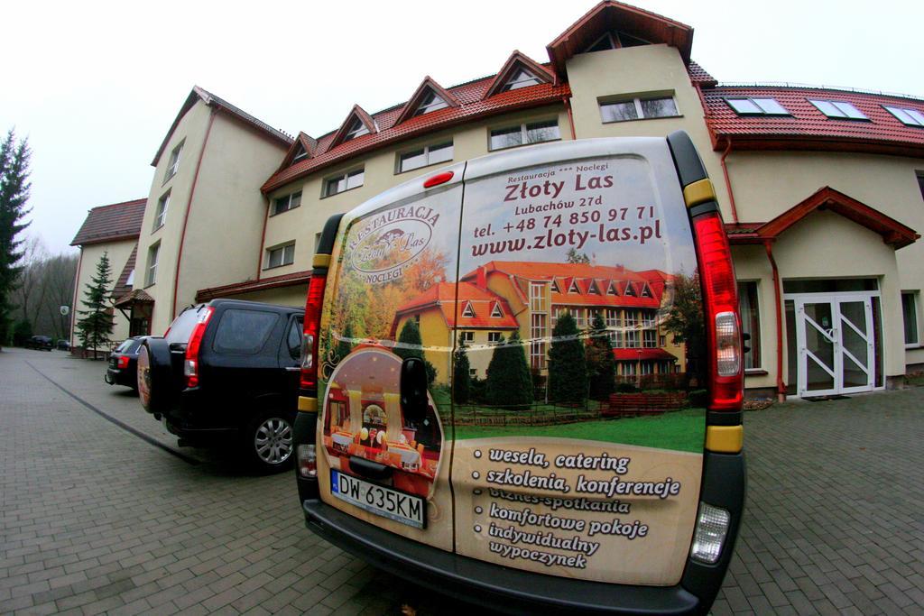 Hotel I Restauracja Zloty Las Bagian luar foto